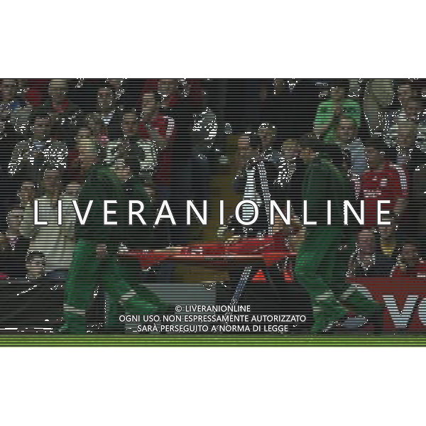 Liverpool - PSV Eindhoven, European Champions League Quarter Final, Second Leg 11/04/2007 nella foto Craig Bellamy infortunato viene sostituito Ph by Ian Kington(IPS PHOTO AGENCY)/Ag. Aldo Liverani 