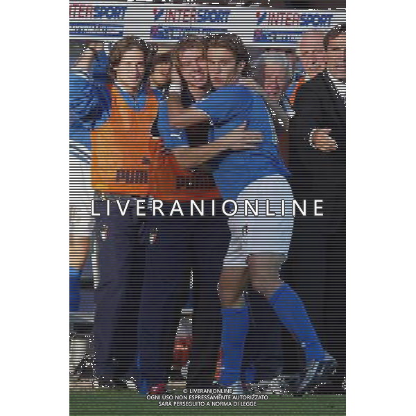 HELSINKI 10/06/2003 FINLANDIA - ITALIA U21 QUALIFICAZIONI EUROPEI 2004 NELLA FOTO PAOLO ZANETTI E ALBERTO GILARDINO FOTO NANDO VESCUSIO/AGENZIA ALDO LIVERANI