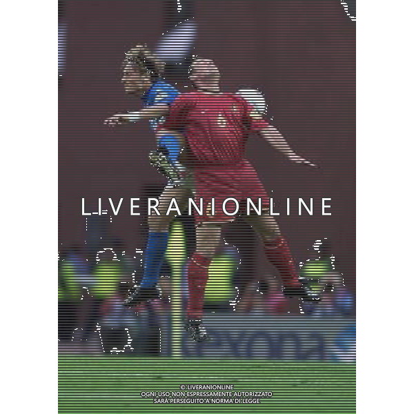 ITALIA- BELGIO EUROPEI 2000 NELLA FOTO TOTTI E VANDERHAEGHE FOTO ALDO LIVERANI