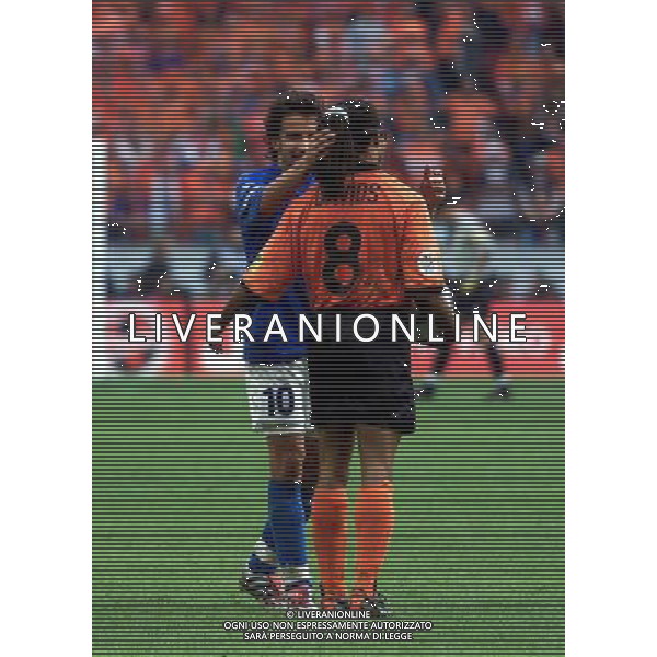 ITALIA-OLANDA 2000 EUROPEI NELLA FOTO DEL PIERO ALESSANDRO-DAVIDS EDGARD FOTO ALDO LIVERANI