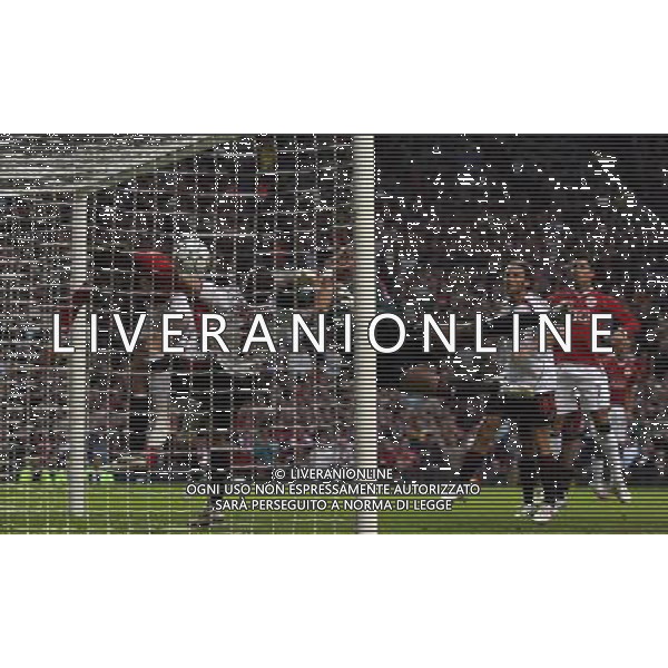 Manchester United - Milan, Semifinale Champions League Old Trafford 24/04/2007 nella foto il gol del manchester Ph©IPS Photo Agency /Ag. Aldo Liverani