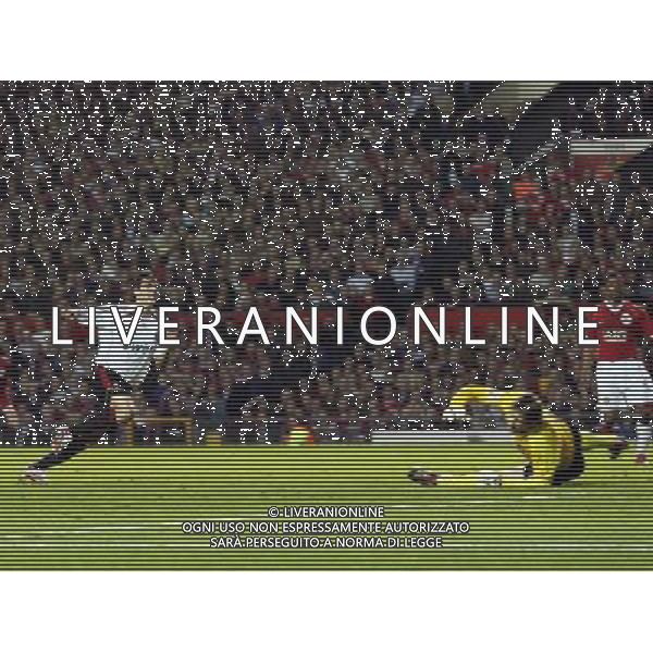Manchester United - Milan, Semifinale Champions League Old Trafford 24/04/2007 nella foto il secondo gol di Kaka Ph©IPS Photo Agency /Ag. Aldo Liverani