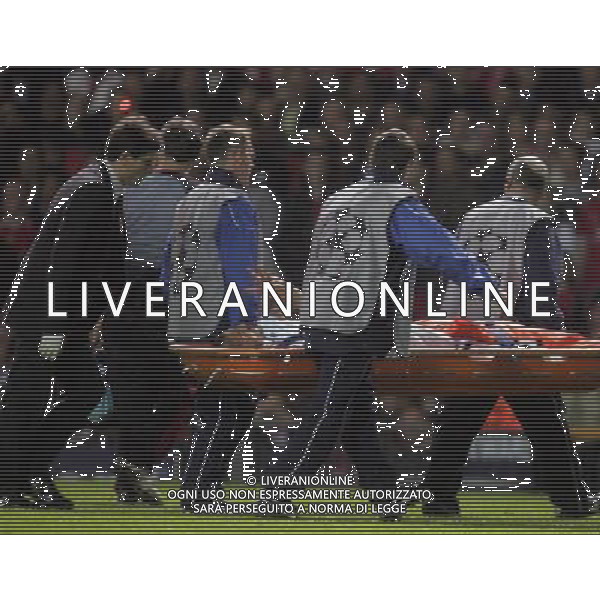 Manchester United - Milan, Semifinale Champions League Old Trafford 24/04/2007 nella foto Gennaro Gattuso lascia il campo in barella dopo infortunato Ph©IPS Photo Agency /Ag. Aldo Liverani