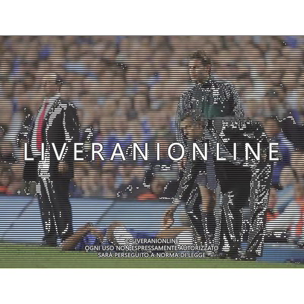 Chelsea - Liverpool, Champions League, SemiFinale First Leg, Stamford Bridge, London 25/04/2007 nella foto Jose\' Mourinho e Rafael Benitez Ph IPS PHOTO AGENCY/Ag. Aldo Liverani 