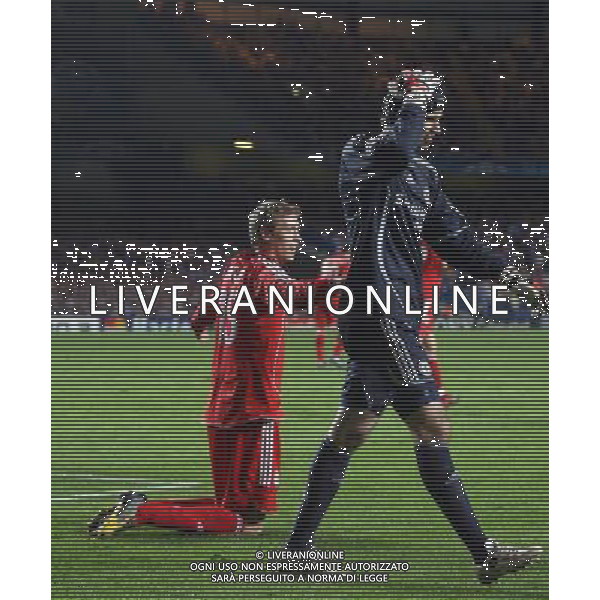 Chelsea - Liverpool, Champions League, SemiFinale First Leg, Stamford Bridge, London 25/04/2007 nella foto Peter Crouch e Cech Ph IPS PHOTO AGENCY/Ag. Aldo Liverani 