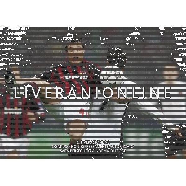 Milan - Manchester United Semifinale di ritorno di Champions League 02/05/2007 nella foto massimo oddo con cristiano ronaldo ph andry/ag. aldo liverani