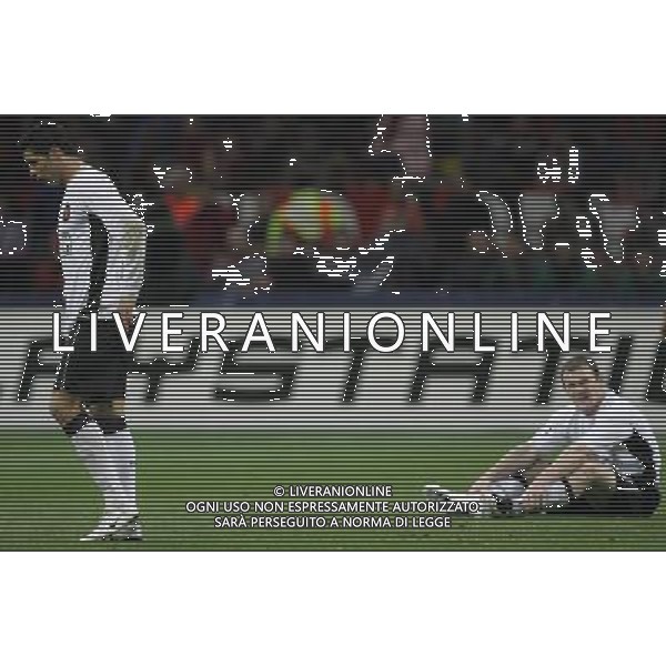Milan - Manchester United Semifinale di ritorno di Champions League 02/05/2007 nella foto la delusione di wayne rooney e cristiano ronaldo ph andry/ag. aldo liverani