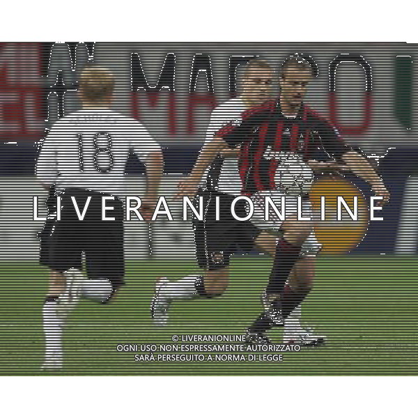 Milano 02/04/2007 Champions League 2006/07 milan-manchester 3:0 nella foto gilardino e vidic ph marco luzzani/ag aldo liverani s.a.s.