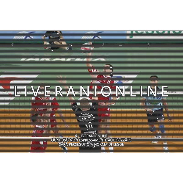 Campionato di pallavolo 2003/04 partita: Sysley - Gioia del Colle Foto: S.Rosa/Liverani nella foto:Giretto Giacomo - Telefonica