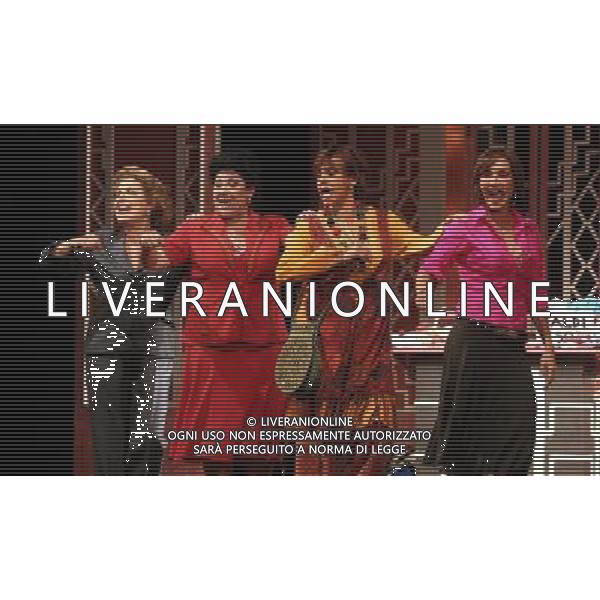 MILANO 8 MAGGIO 2007 TEATRO NUOVO SPETTACOLO TEATRALE \'MENOPAUSE\' NELLA FOTO: FIORETTA MARI MARISA LAURITO MANUELA METRI E FIORDALISO PH FRANCESCO BONFANTI-AG ALDO LIVERANI