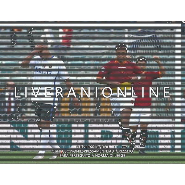 Roma - Inter Finale andata Coppa Italia TIM CUP 09/05/2007 nella foto: esultanza di alessandro faiolhe amantino Mancini dopo il gol del 4 - 1 che mostra la maglietta ph Corradetti / ag. Aldo Liverani