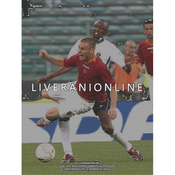 Roma - Inter Finale andata Coppa Italia TIM CUP 09/05/2007 nella foto: Patrick VIEIRA e Daniele DE ROSSI ph Corradetti / ag. Aldo Liverani