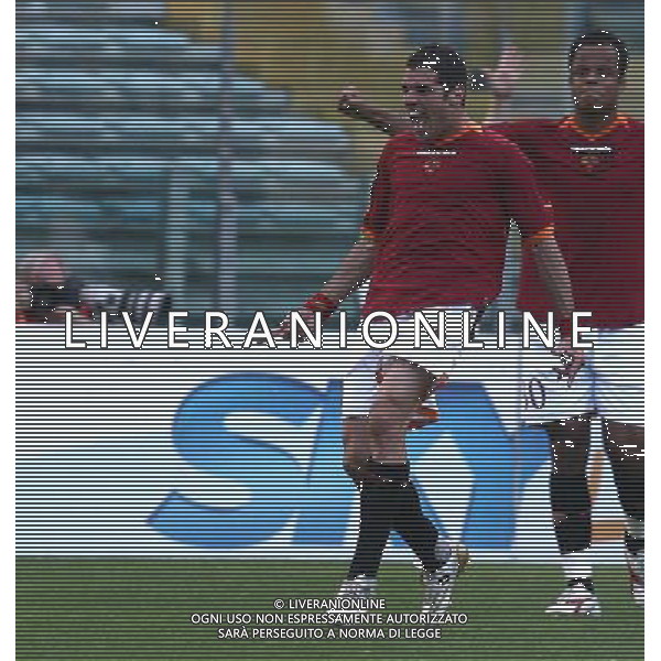 Roma - 09 / 05 / 2007 - TIM CUP 2006/2007 Finale andata - Roma Vs Inter (6-2) - nella foto: Simone PERROTTA esulta dopo il gol ph Corradetti / ag. Aldo Liverani