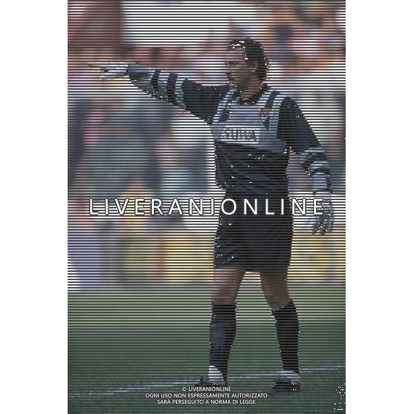 Stefano Tacconi calciatore portiere del Genoa 1992/93 ph archivio agenzia aldo liverani