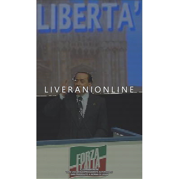 MILANO 14-05-2007 AL TEATRO DAL VERME DI MLANO COMIZIO DI SILVIO BERLUSCONI A SOSTEGNO DEI CANDIDATI ALLE PROSSIME ELEZIONI AMMINISTRATIVE. NELLA FOTO : SILVIO BERLUSCONI. FOTO: PIER MARCO TACCA/ALDO LIVERANI 