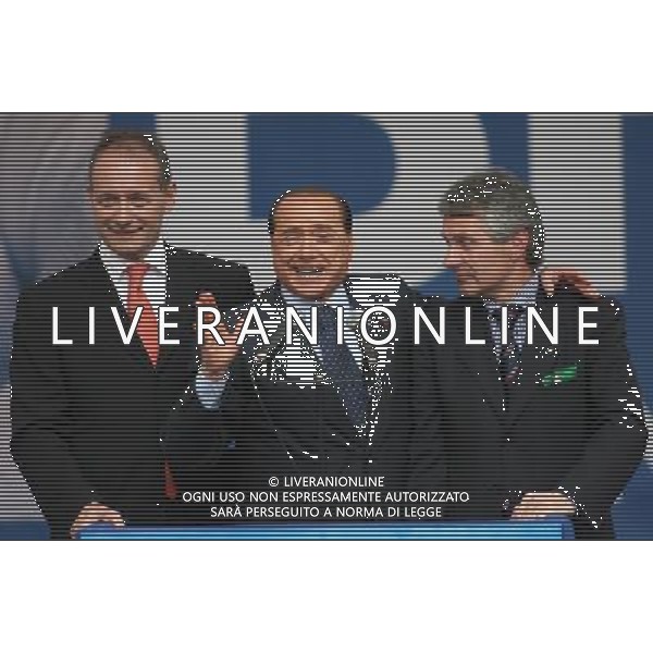 Como 16 maggio 2007 Comizio elettorale di Berlusconi Silvio in piazza Duomo a Como nella foto: Bruni Stefano Berlusconi Silvio e Carioni Leonardo foto Andry / Ag. Aldo Liverani