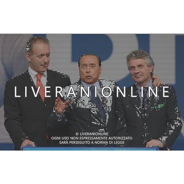 Como 16 maggio 2007 Comizio elettorale di Berlusconi Silvio in piazza Duomo a Como nella foto: Bruni Stefano Berlusconi Silvio e Carioni Leonardo foto Andry / Ag. Aldo Liverani