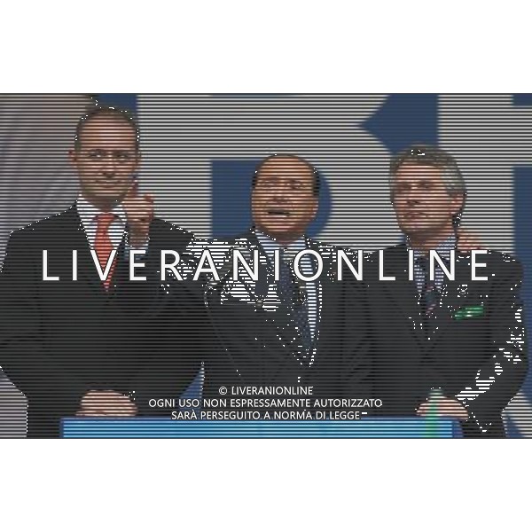 Como 16 maggio 2007 Comizio elettorale di Berlusconi Silvio in piazza Duomo a Como nella foto: Bruni Stefano Berlusconi Silvio e Carioni Leonardo foto Andry / Ag. Aldo Liverani