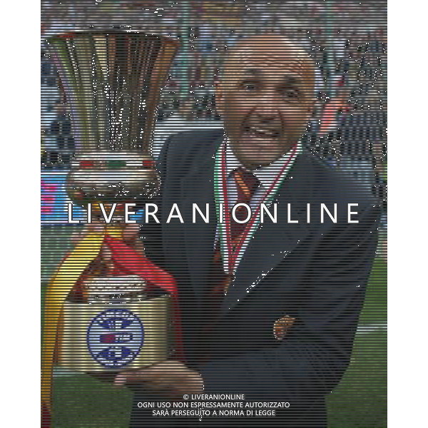 INTER -ROMA COPPA ITALIA TIM 17/05/2007 NELLA FOTO SPALLETTI LUCIANO CON LA COPPA ITALIA FOTO ANDRY-AG ALDO LIVERANI