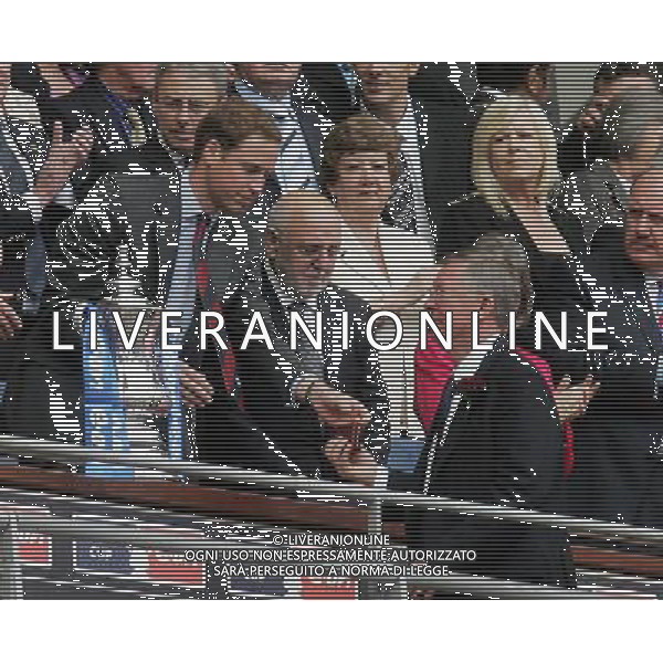 WEMBLEY FINALE DI COPPA D\'INGHILTERRA CHELSEA-MANCHESTER UNITED 19/05/2007 NELLA FOTO Sir Alex Ferguson meets the Prince William FOTO POZZETTI-AG ALDO LIVERANI