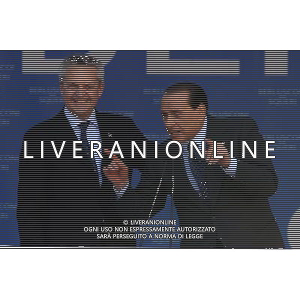 PIACENZA 21-05-2007 PIAZZA CAVALLI, INTERVENTO DI SILVIO BERLUSCONI, A FAVORE DEL CANDIDATO DI FORZA ITALIA PER LE COMUNALI DI PIACENZA. NELLA FOTO : DARIO SQUERI E SILVIO BERLUSCONI. FOTO: PIER MARCO TACCA/ALDO LIVERANI