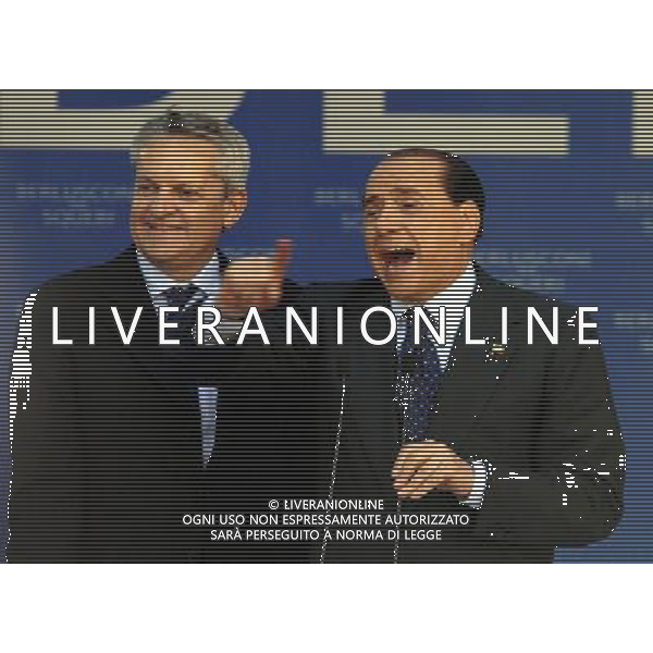 PIACENZA 21-05-2007 PIAZZA CAVALLI, INTERVENTO DI SILVIO BERLUSCONI, A FAVORE DEL CANDIDATO DI FORZA ITALIA PER LE COMUNALI DI PIACENZA. NELLA FOTO : SILVIO BERLUSCONI E DARIO SQUERI FOTO: PIER MARCO TACCA/ALDO LIVERANI