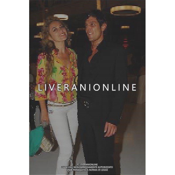 MILANO 21/5/2007 VIA PIRANESI, 14 FESTA DI COMPLEANNO DI URBANO CAIRO NELLA FOTO LORI DEL SANTO E FRANCESCO FOTO MARIO ROMANO/AG ALDO LIVERANI