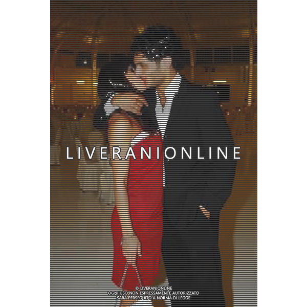 MILANO 21/5/2007 VIA PIRANESI, 14 FESTA DI COMPLEANNO DI URBANO CAIRO NELLA FOTO MELITA TONIOLI CON ALESSANDRO (GF7) FOTO MARIO ROMANO/AG ALDO LIVERANI