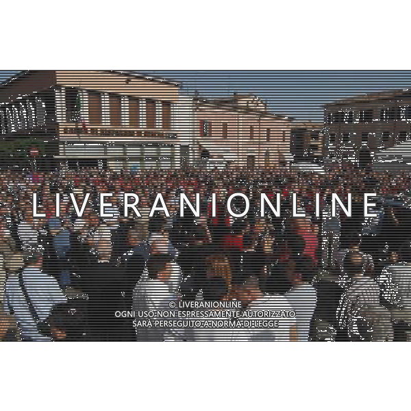 Funerali di Vincenzo Bellavista Presidente Rimini Calcio 23.05.2007 Nella Foto:Folla /Ag. Aldo Liverani