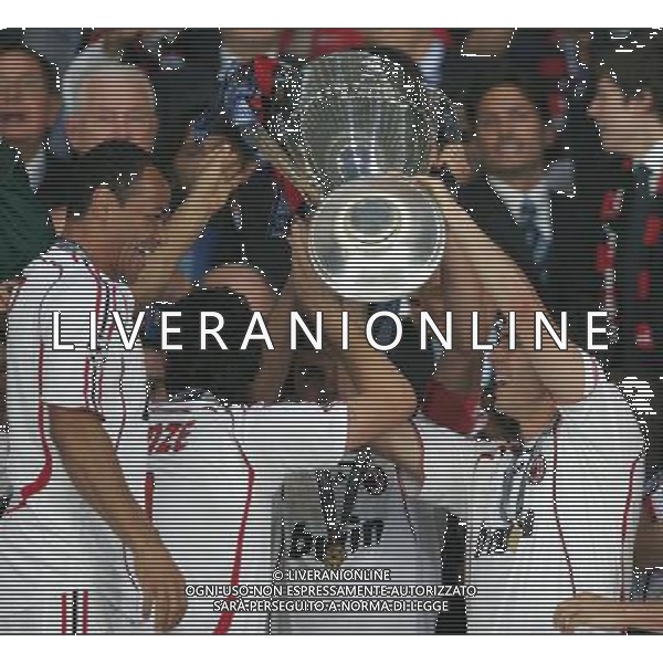 Milan - Liverpool finale Champions League Stadio Olimpico di Atene 23/05/2007 Festeggiamenti per la vittoria del Milan campione nella foto kaka con la coppa ph andry/Ag. Aldo Liverani