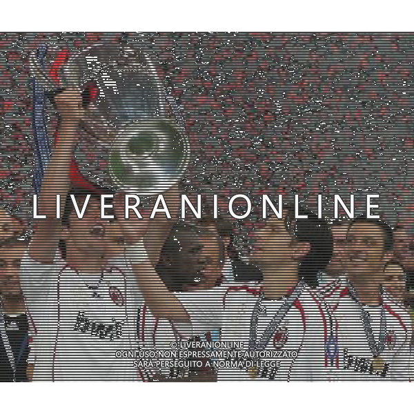 Milan - Liverpool finale Champions League Stadio Olimpico di Atene 23/05/2007 Festeggiamenti per la vittoria del Milan campione nella foto kaka e filippo inzaghi con la coppa ph andry/Ag. Aldo Liverani