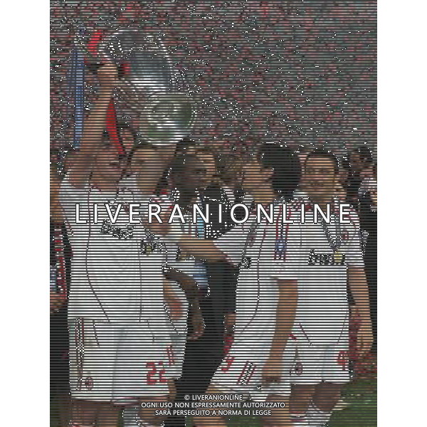 Milan - Liverpool finale Champions League Stadio Olimpico di Atene 23/05/2007 Festeggiamenti per la vittoria del Milan campione nella foto kaka e filippo inzaghi con la coppa ph andry/Ag. Aldo Liverani