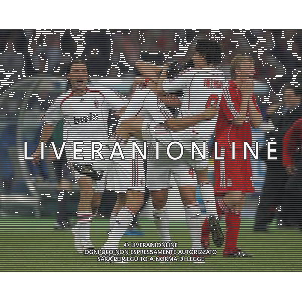 ATENE 23/05/2007 MILAN LIVERPOOL FINALE DI CHAMPIONS LEAGUE NELLA FOTO ABBRACCI MILAN FOTO LUZZANI MARCO