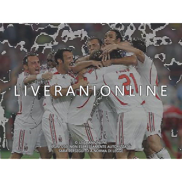 ATENE 23/05/2007 MILAN LIVERPOOL FINALE DI CHAMPIONS LEAGUE NELLA FOTO ABBRACCI MILAN FOTO LUZZANI MARCO