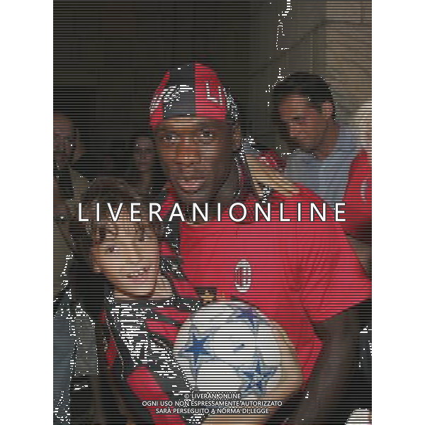 MILANO 24/5/2007 PIAZZA DUOMO FESTA DEL MILAN PER LA VITTORIA IN CHAMPIONS LEAGUE NELLA FOTO CLERANCE SEEDORF FOTO ROMANO-FRANKY/AG ALDO LIVERANI