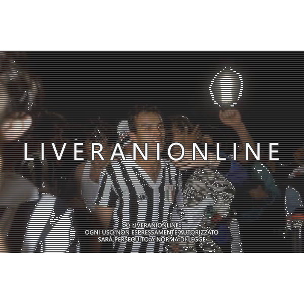 Juventus - Liverpool finale Champions League Stadio Heysel di Bruxelles 29/05/1985 nella foto esultanza festeggiamenti a fine gara di Antonio Cabrini ph archivio agenzia aldo liverani