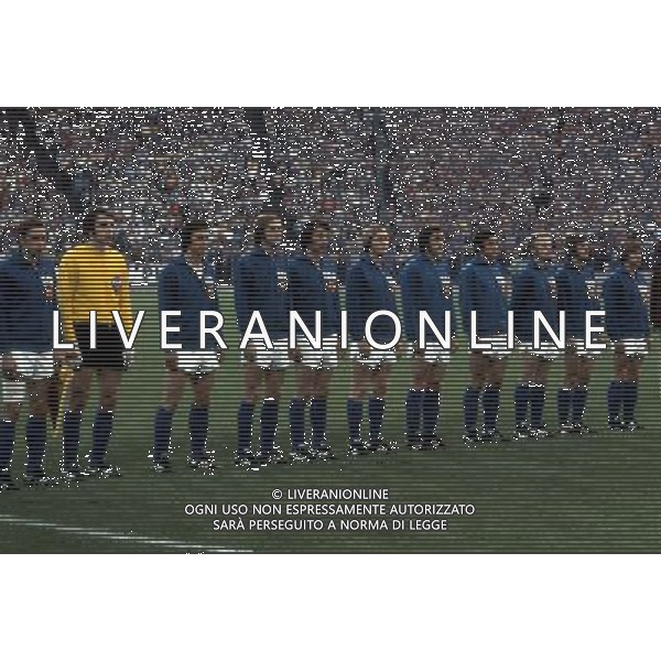 Germania Est (D.D.R.) - Germania Ovest Campionati Mondiali Germania Monaco 1974 nella foto La Formazione della Germania Est (D.D.R.) ph archivio agenzia aldo liverani