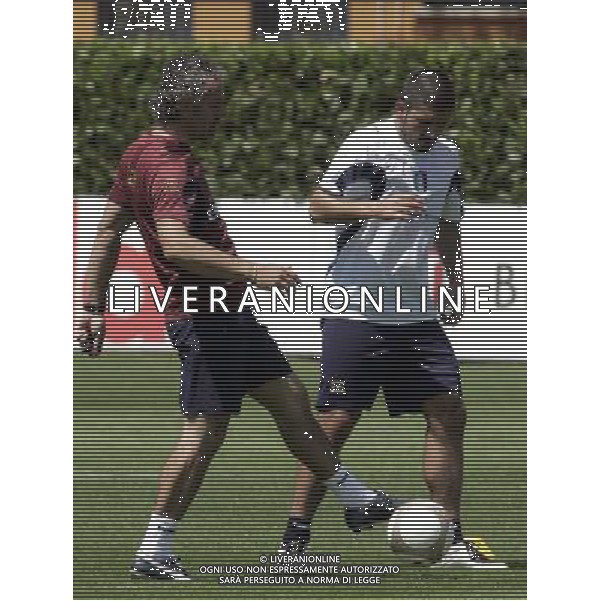 Allenamento della Nazionale Italiana a Coverciano 30/05/2007 nella foto Roberto Donadoni con Gattuso gennaro ph bucco/Ag. Aldo liverani