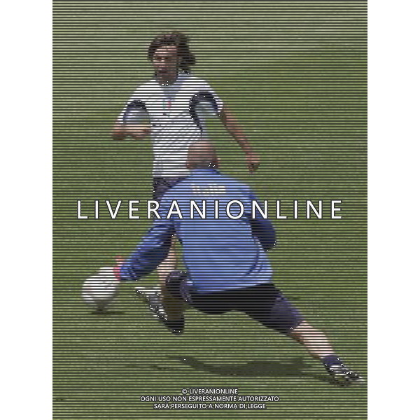 Allenamento della Nazionale Italiana a Coverciano 30/05/2007 nella foto christian Abbiati si oppone a Pirlo andrea ph bucco/Ag. Aldo liverani