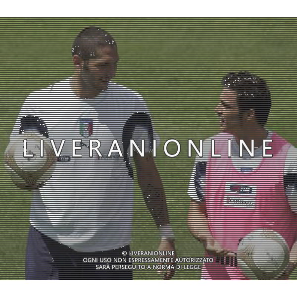 Allenamento della Nazionale Italiana a Coverciano 30/05/2007 nella foto marco Materazzi con Oddo massimo ph bucco/Ag. Aldo liverani