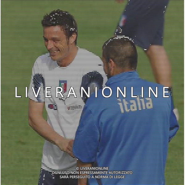 Raduno e Allenamento della Nazionale Italiana a Coverciano-29.05.2007 Nella Foto: massimo Oddo scherza con Gattuso gennaro Ag. Aldo Liverani