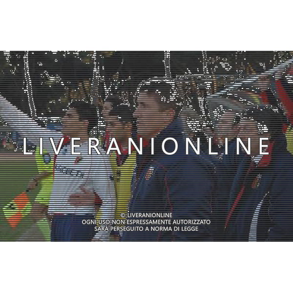 59¡ Torneo \'Coppa Carnevale\' di Viareggio 19.02.2007 - Viareggio Nella Foto:Ph.Vitez/Torrente Vincenzo(Genoa)in panchina prima del fischio finale Ph Agenzia Aldo Liverani