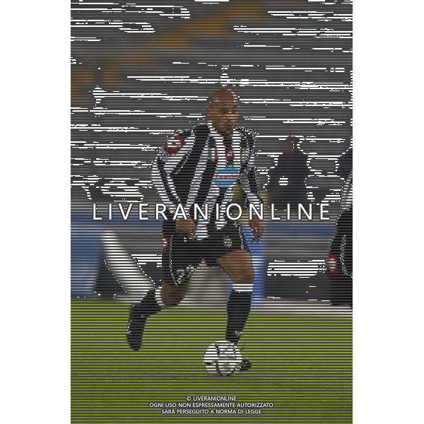 TORINO 18/12/02 COPPA ITALIA 02/03 JUVENTUS REGGINA NELLA FOTO RUBEN OLIVERA FOTO ALDO LIVERANI
