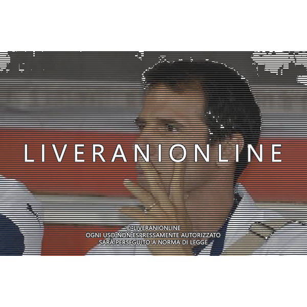 heerenveen 20 jun 2007 semifinal olanda - inghilterra uefa euro under 21 championship netherlands 2007 nella foto gianfranco zola italy second coach ph ag aldo liverani s.a.s.