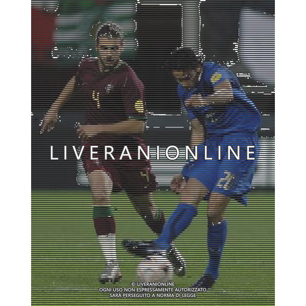 heerenveen 20 jun 2007 semifinal olanda - inghilterra uefa euro under 21 championship netherlands 2007 nella foto palladino raffaele italy veloso miguel portugal ph ag aldo liverani s.a.s.