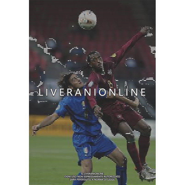 heerenveen 20 jun 2007 semifinal olanda - inghilterra uefa euro under 21 championship netherlands 2007 nella foto aquilani alberto italy manuel fernandes portugal ph ag aldo liverani s.a.s.