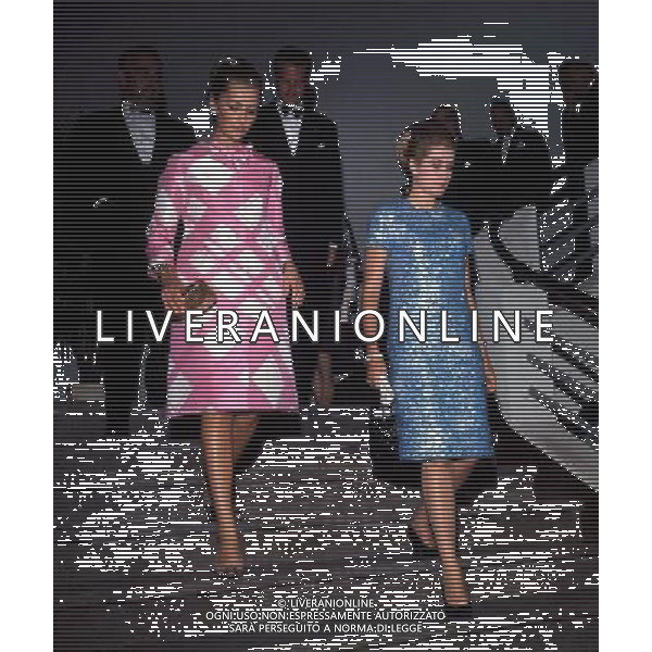 S.A.S. Principe Ranieri di Monaco con la moglie Grace Kelly e i Principi del Belgio Alberto e Paola di Liegi nel 1966 Ph archivio Ag. Aldo Liverani retrospettiva