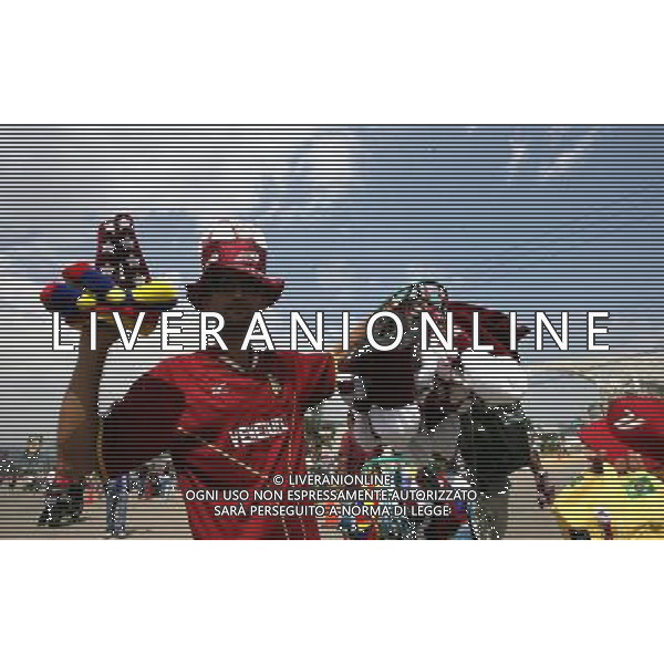 COLORE FOLKLORE AMBIENTE FUORI DAGLI STADI DELLA COPPA AMERICA VENEZUELA 2007 INTERNATIONAL FOOTBALL PUERTO LA CRUZ 04/07/2007 PH GPG/AG. ALDO LIVERANI 