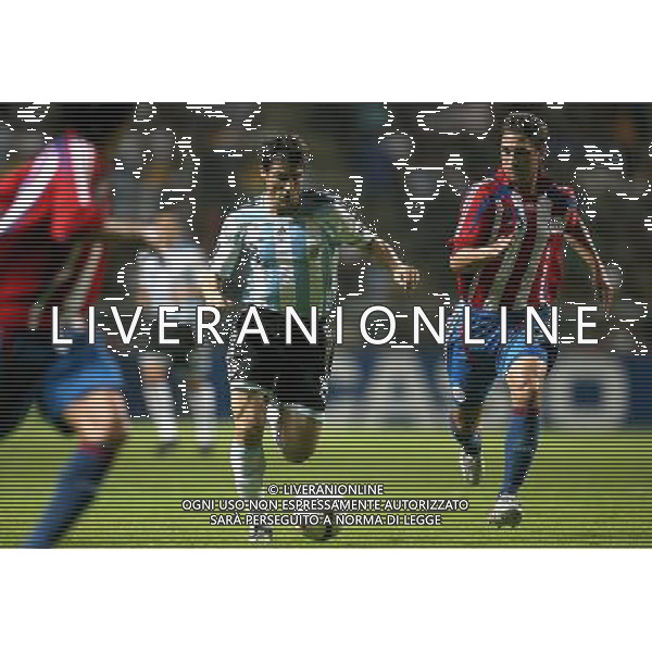 COPPA AMERICA VENEZUELA 2007 INTERNATIONAL FOOTBALL 05/07/2007 ARGENTINA - PARAGUAY (Stadium Metropolitano Barquisimeto ) NELLA FOTO JAVIER ZANETTI /ARG _ JONATHAN SANTANA / PAR PH GPG/AG. ALDO LIVERANI 