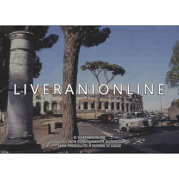 IL COLOSSEO MONUMENTO DI ROMA ANTICA PH ARCHIVIO AGENZIA ALDO LIVERANI